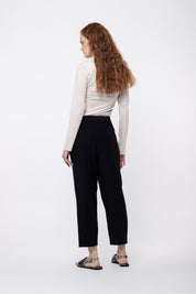 CROP PANTS WITH ELASTIC WAISTBAND BLACK