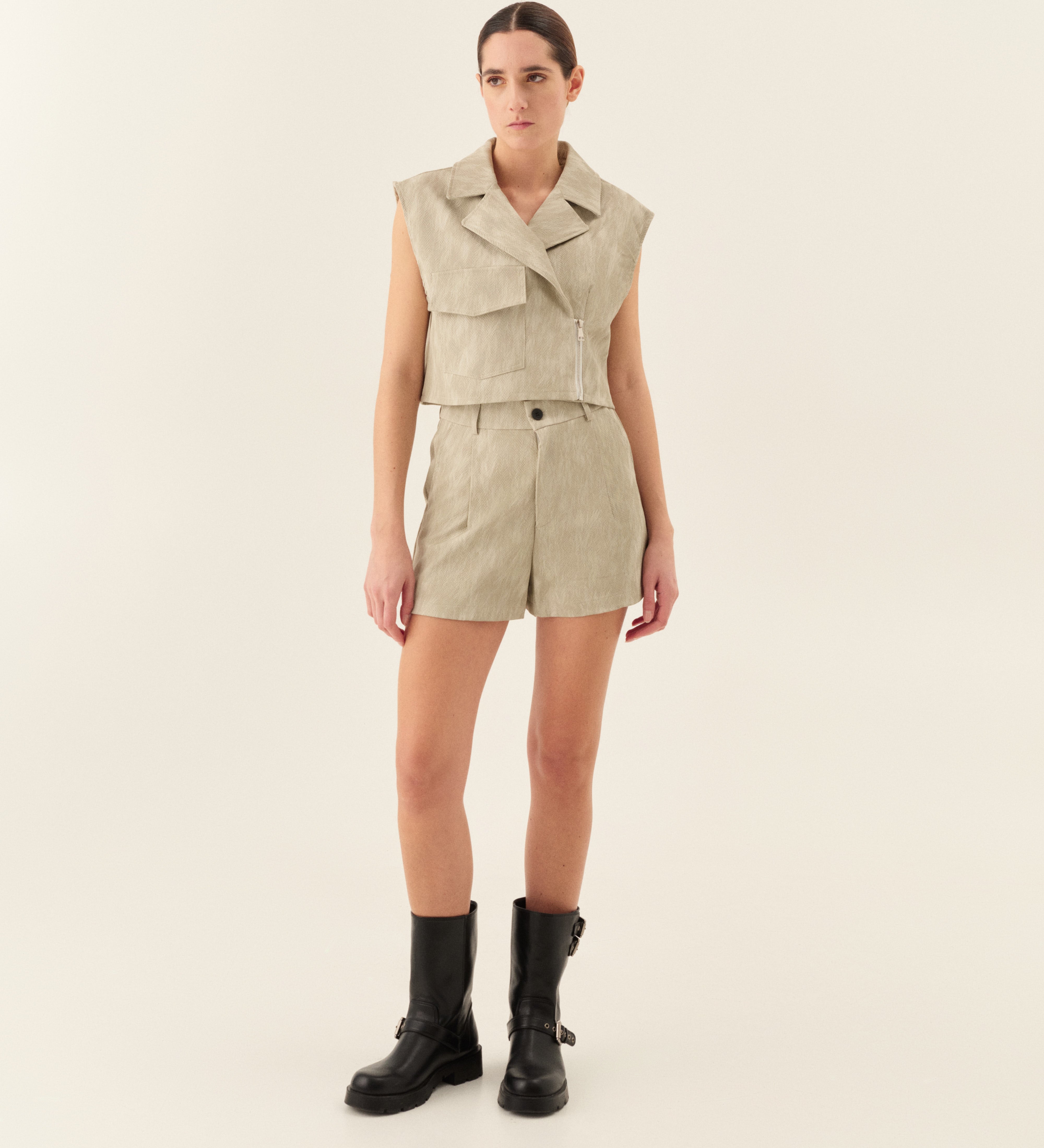 shorts-art-lc23486.jpg